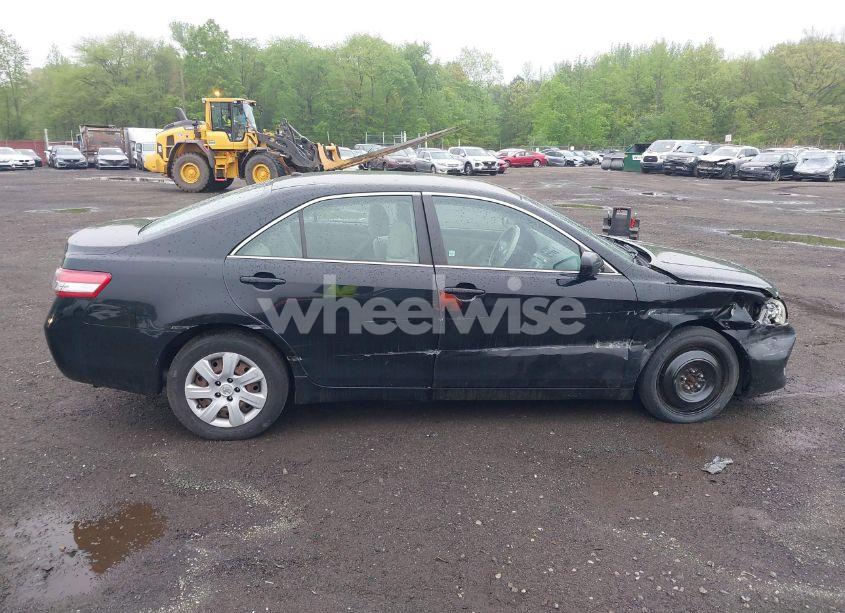 Photo 13 of 2011 Toyota Camry LE (VIN 4T1BF3EK0BU136641)