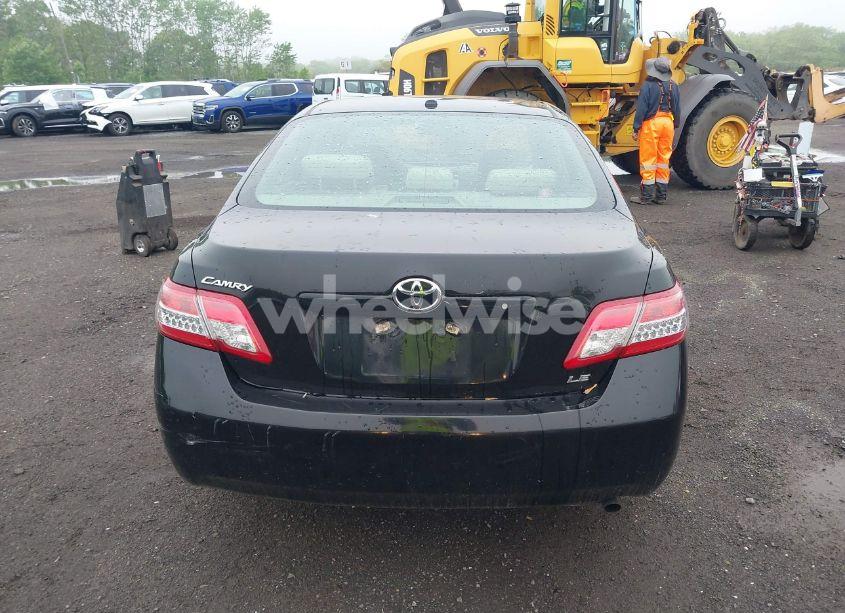 Photo 16 of 2011 Toyota Camry LE (VIN 4T1BF3EK0BU136641)