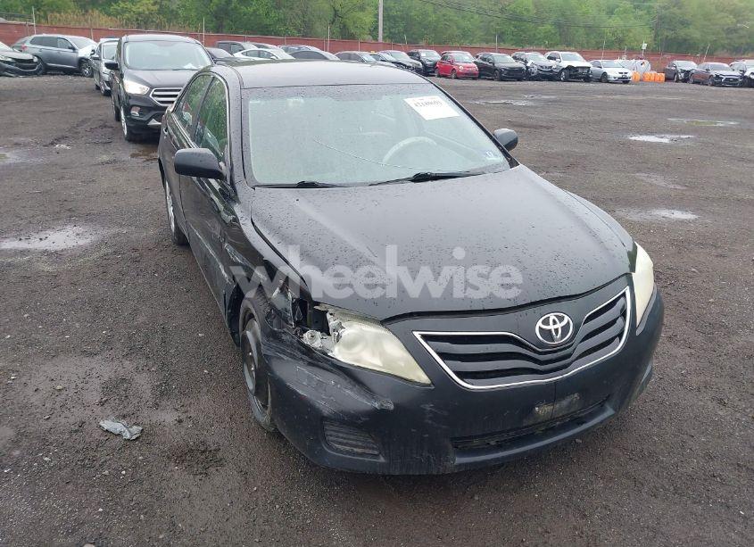 Photo 17 of 2011 Toyota Camry LE (VIN 4T1BF3EK0BU136641)