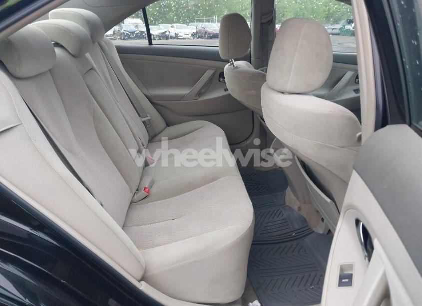 Photo 8 of 2011 Toyota Camry LE (VIN 4T1BF3EK0BU136641)