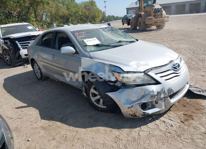 2011 Toyota Camry LE (VIN 4T1BF3EK0BU141547) main photo