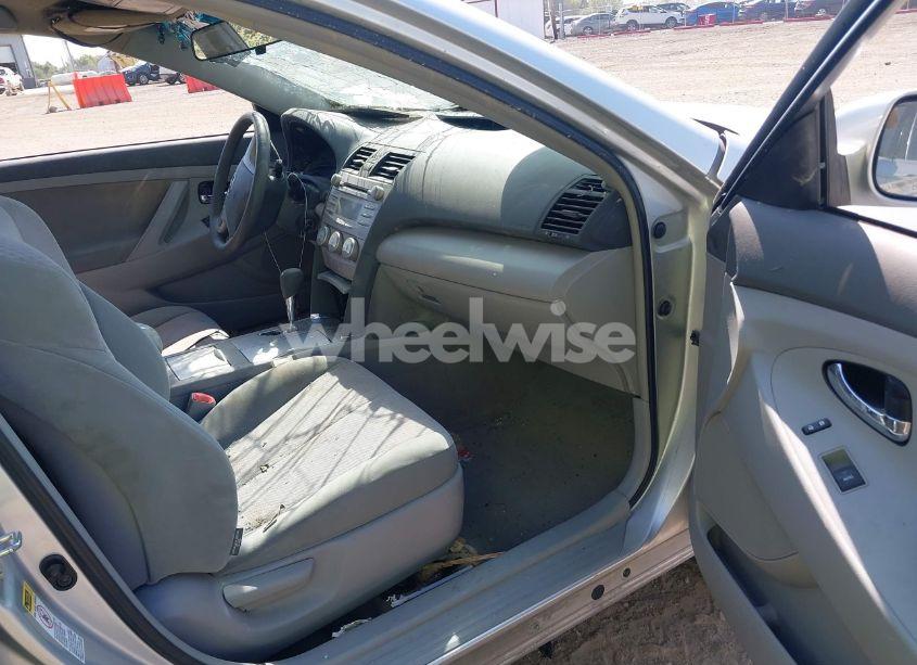 Photo 5 of 2011 Toyota Camry LE (VIN 4T1BF3EK0BU141547)