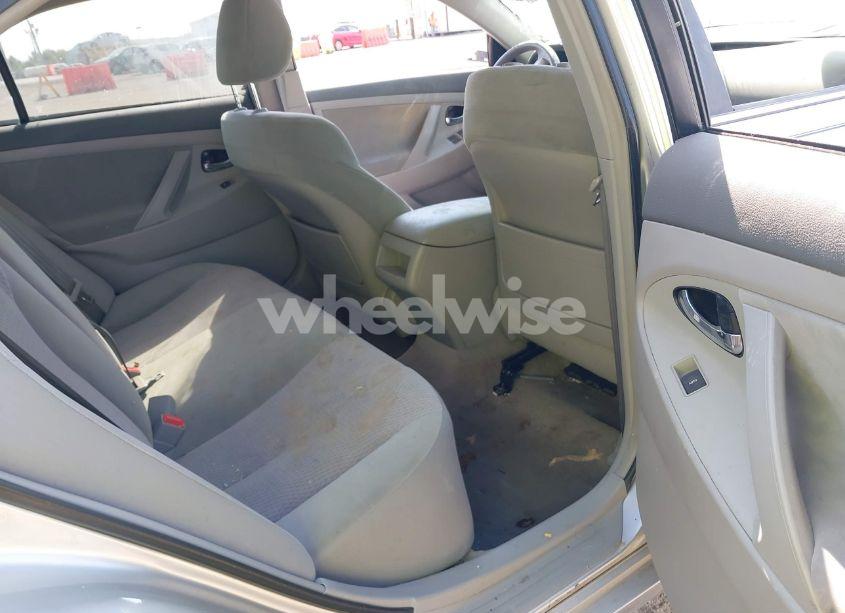 Photo 8 of 2011 Toyota Camry LE (VIN 4T1BF3EK0BU141547)