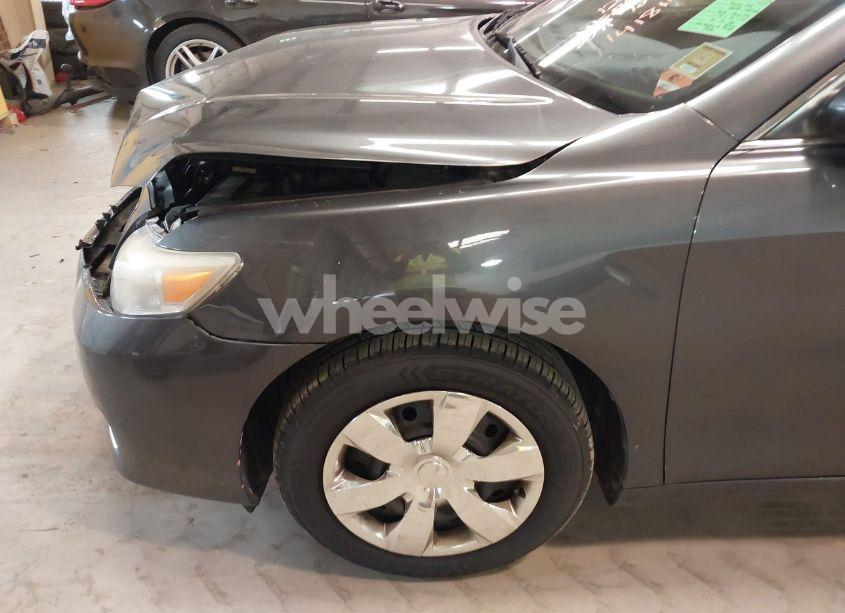Photo 16 of 2011 Toyota Camry LE (VIN 4T1BF3EK0BU141810)