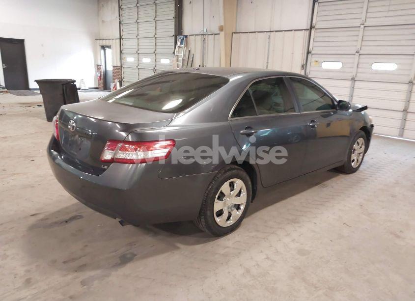 Photo 4 of 2011 Toyota Camry LE (VIN 4T1BF3EK0BU141810)