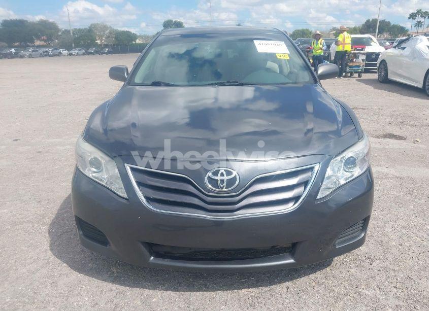 Photo 12 of 2011 Toyota Camry LE (VIN 4T1BF3EK0BU142259)