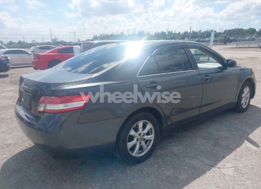 Photo 4 of 2011 Toyota Camry LE (VIN 4T1BF3EK0BU142259)