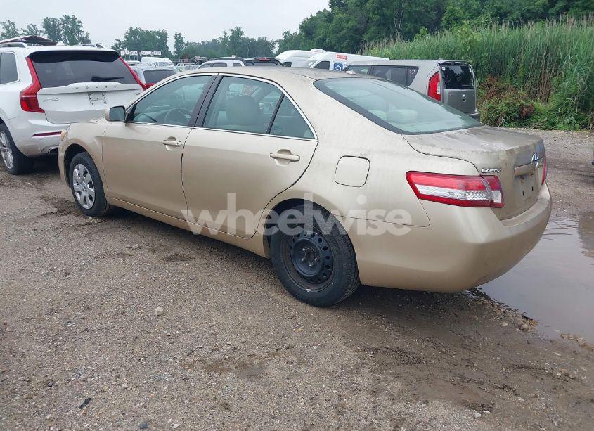 Photo 3 of 2011 Toyota Camry LE (VIN 4T1BF3EK0BU148014)