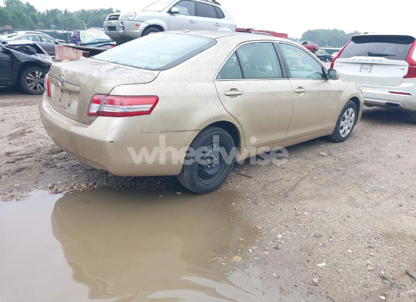 Photo 4 of 2011 Toyota Camry LE (VIN 4T1BF3EK0BU148014)