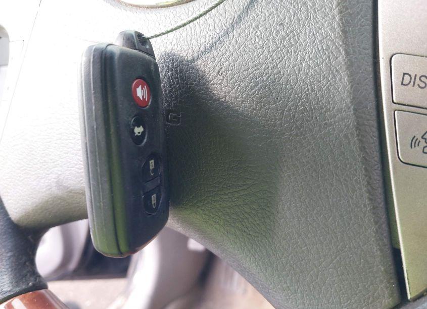 Photo 11 of 2011 Toyota Camry XLE (VIN 4T1BF3EK0BU148031)