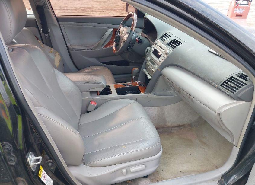 Photo 5 of 2011 Toyota Camry XLE (VIN 4T1BF3EK0BU148031)