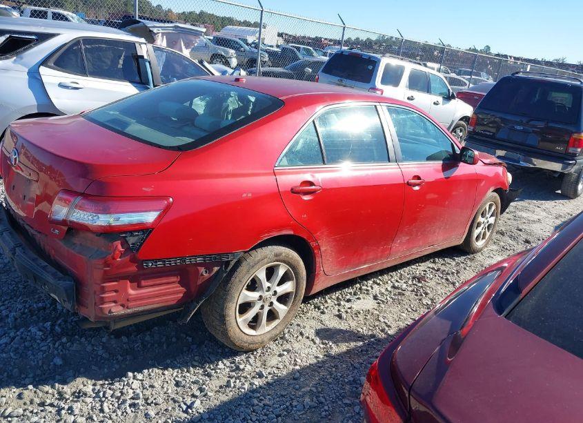 Photo 4 of 2011 Toyota Camry LE (VIN 4T1BF3EK0BU150703)