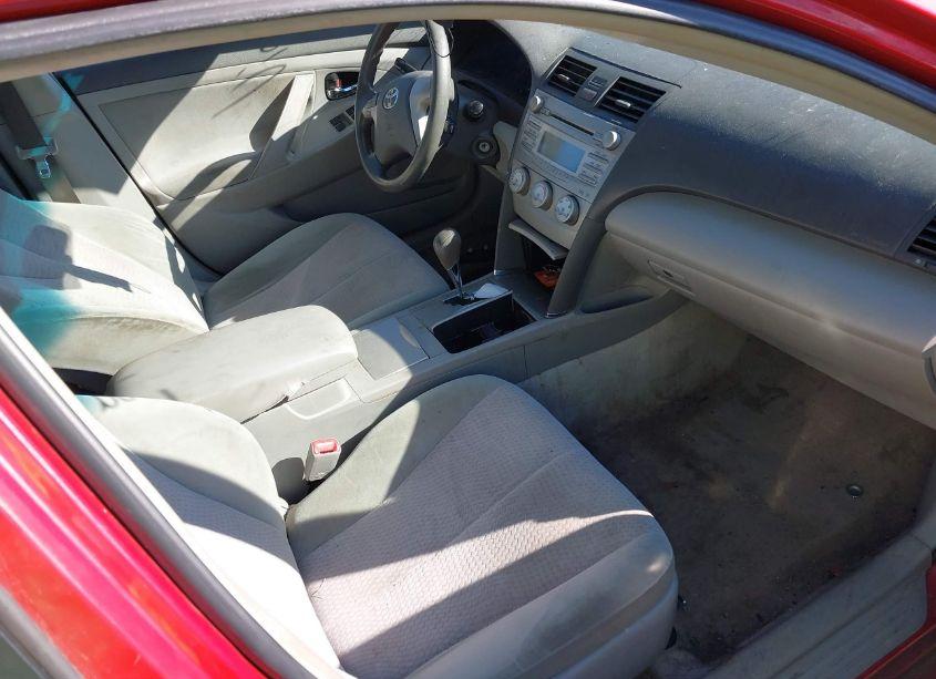 Photo 5 of 2011 Toyota Camry LE (VIN 4T1BF3EK0BU150703)