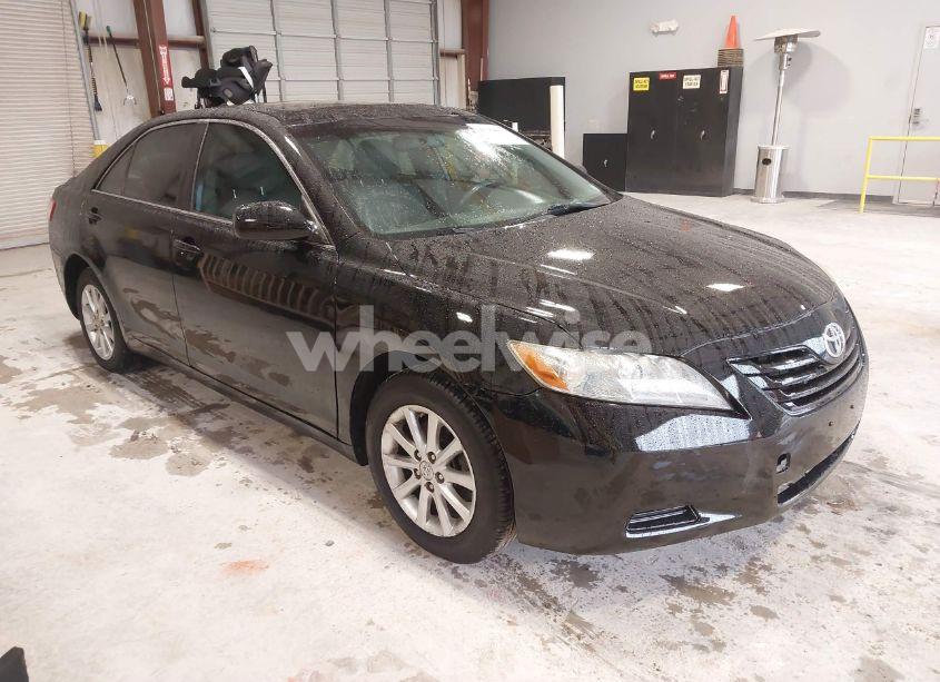 2011 Toyota Camry XLE (VIN 4T1BF3EK0BU151222) main photo