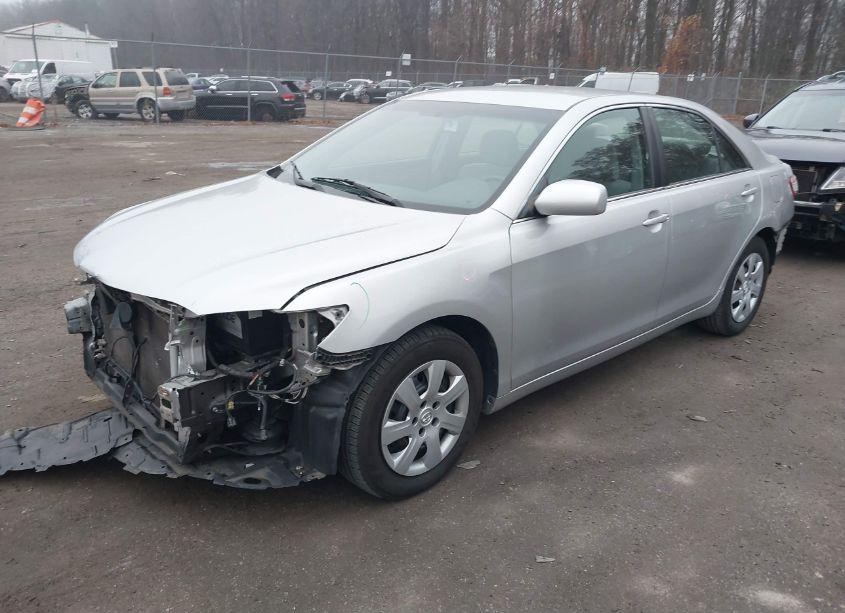 Photo 2 of 2011 Toyota Camry (VIN 4T1BF3EK0BU158459)