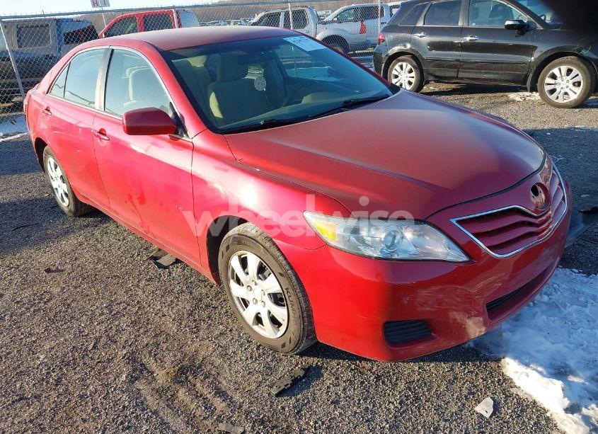 2011 Toyota Camry LE (VIN 4T1BF3EK0BU158784) main photo