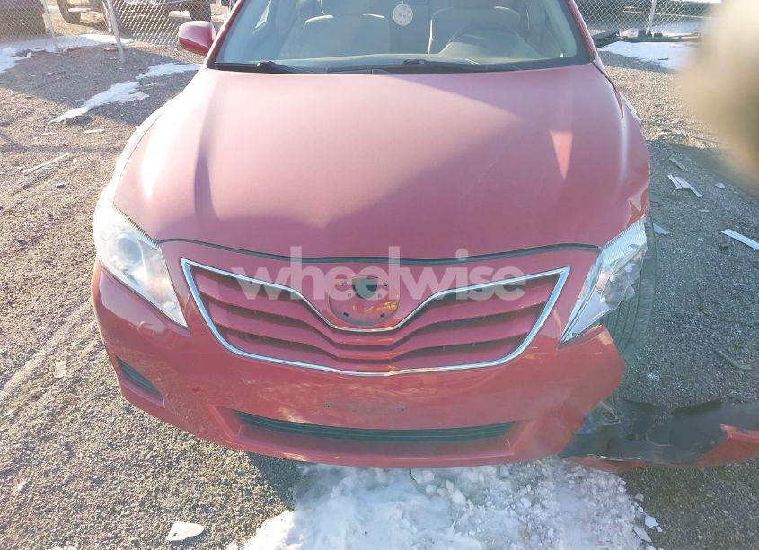 Photo 12 of 2011 Toyota Camry LE (VIN 4T1BF3EK0BU158784)