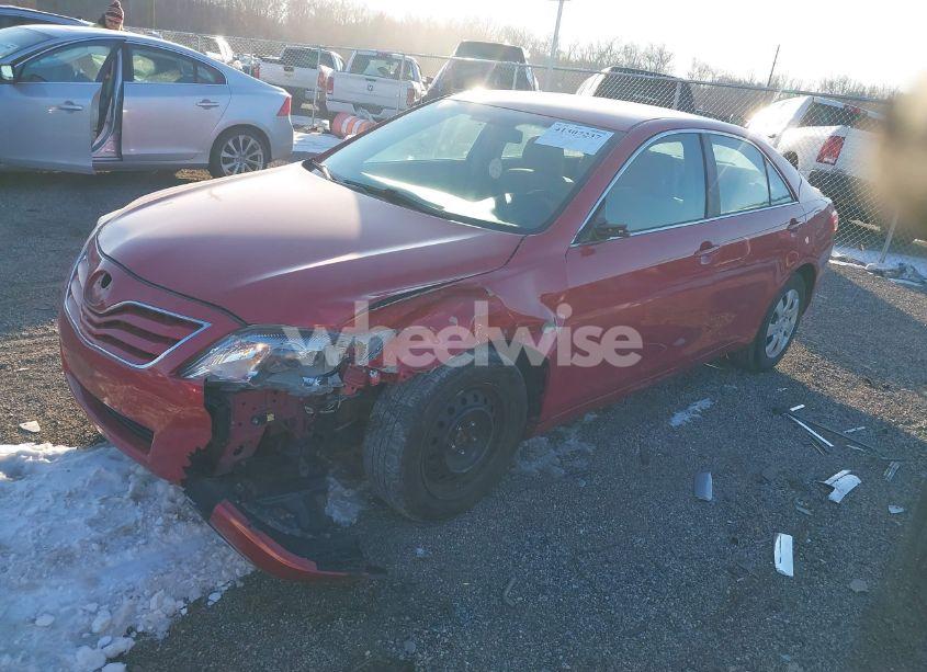 Photo 2 of 2011 Toyota Camry LE (VIN 4T1BF3EK0BU158784)