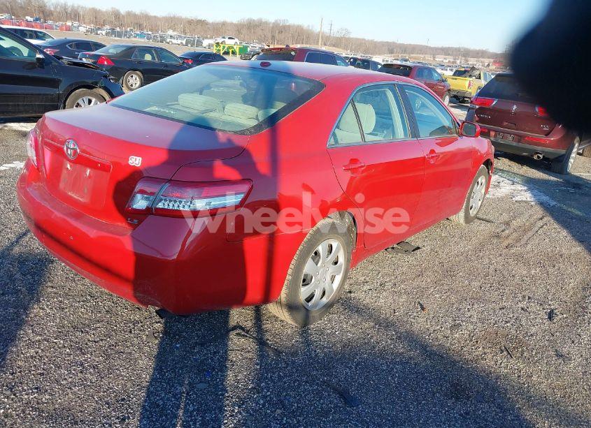 Photo 4 of 2011 Toyota Camry LE (VIN 4T1BF3EK0BU158784)