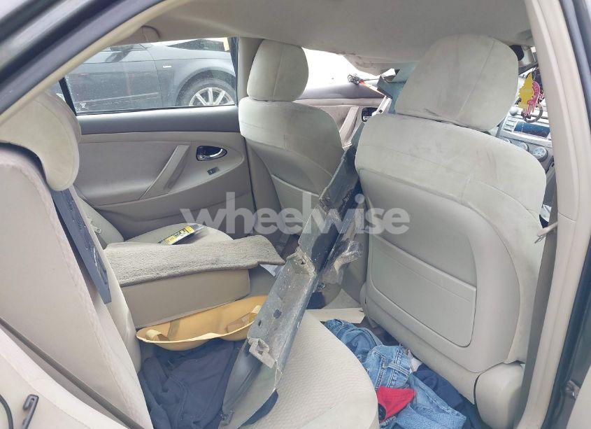 Photo 8 of 2011 Toyota Camry LE (VIN 4T1BF3EK0BU161796)