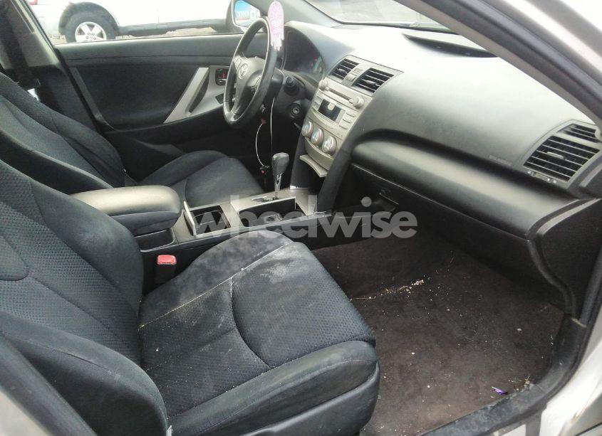 Photo 5 of 2011 Toyota Camry SE (VIN 4T1BF3EK0BU162978)