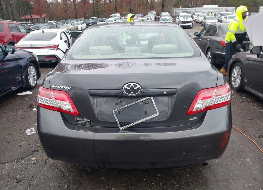 Photo 16 of 2011 Toyota Camry LE (VIN 4T1BF3EK0BU165430)