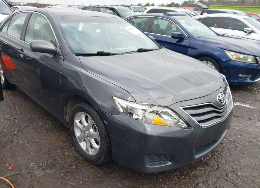 Photo 6 of 2011 Toyota Camry LE (VIN 4T1BF3EK0BU165430)