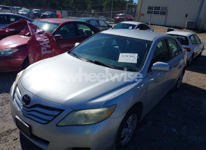 Photo 6 of 2011 Toyota Camry (VIN 4T1BF3EK0BU166206)