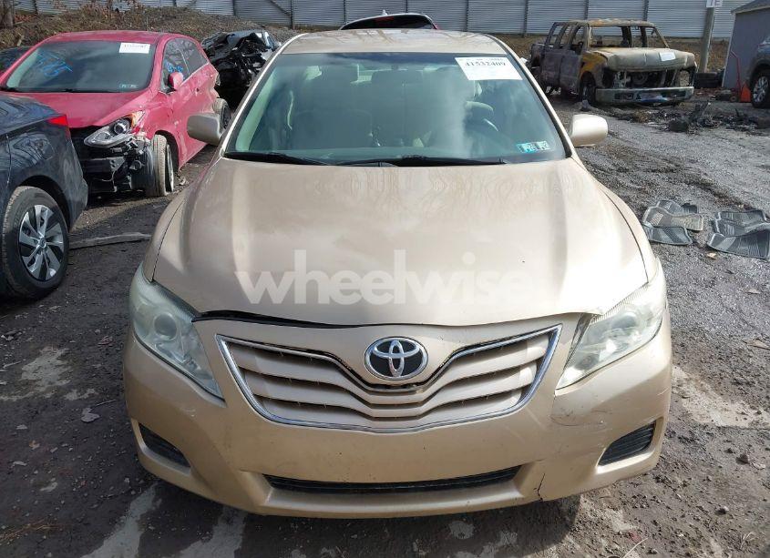 Photo 12 of 2011 Toyota Camry LE (VIN 4T1BF3EK0BU178775)