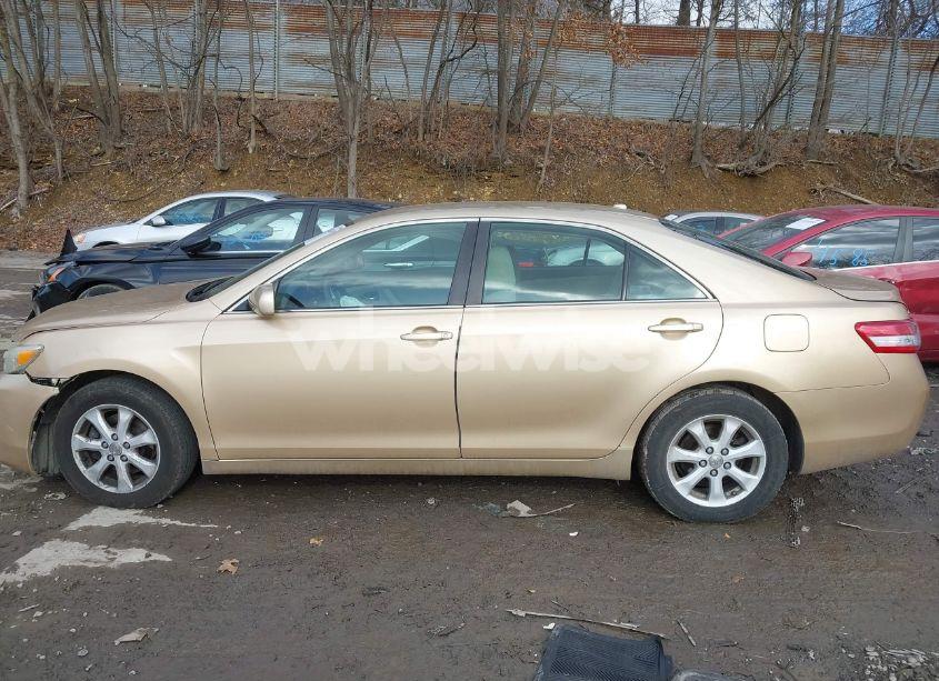 Photo 14 of 2011 Toyota Camry LE (VIN 4T1BF3EK0BU178775)