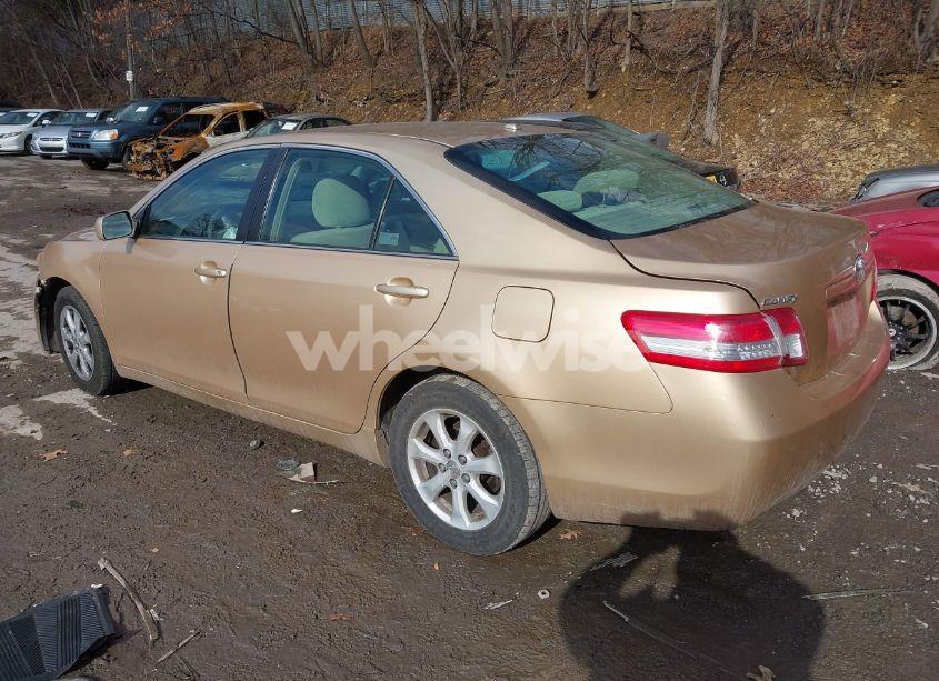 Photo 3 of 2011 Toyota Camry LE (VIN 4T1BF3EK0BU178775)