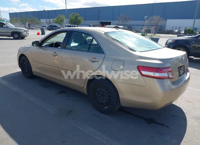 Photo 3 of 2011 Toyota Camry LE (VIN 4T1BF3EK0BU186701)