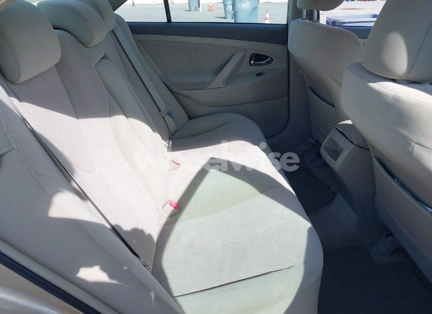 Photo 8 of 2011 Toyota Camry LE (VIN 4T1BF3EK0BU186701)