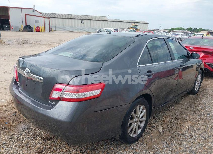 Photo 4 of 2011 Toyota Camry XLE (VIN 4T1BF3EK0BU189369)