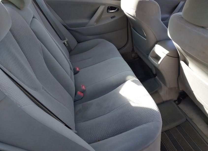 Photo 8 of 2011 Toyota Camry LE (VIN 4T1BF3EK0BU189694)