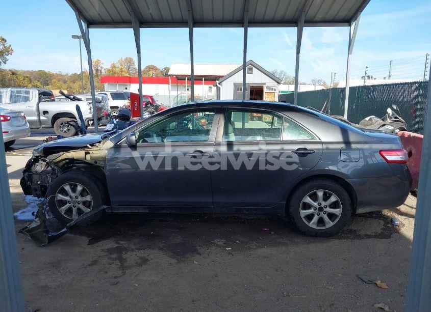 Photo 14 of 2011 Toyota Camry LE (VIN 4T1BF3EK0BU216070)