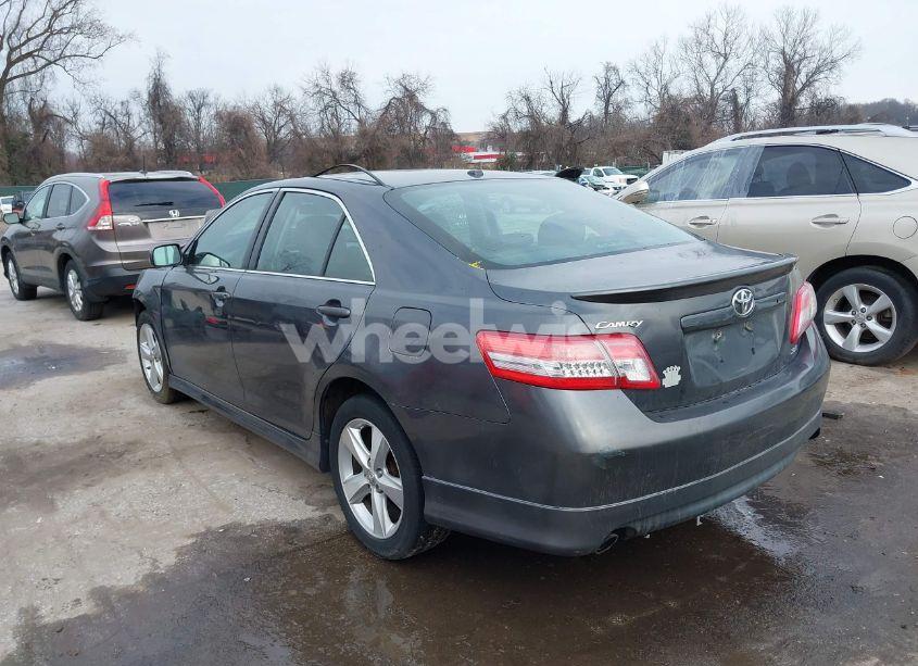 Photo 3 of 2011 Toyota Camry SE (VIN 4T1BF3EK0BU216618)
