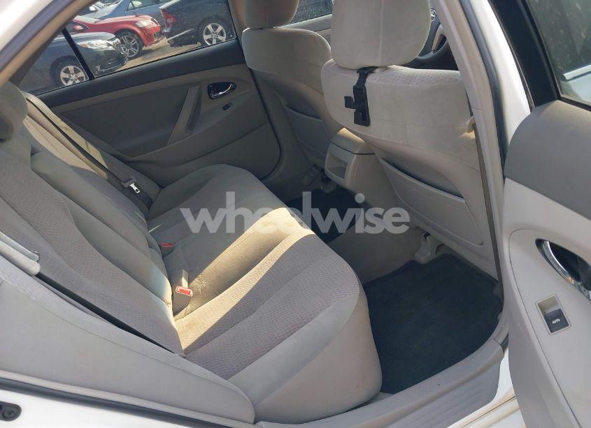 Photo 8 of 2011 Toyota Camry LE (VIN 4T1BF3EK0BU585771)