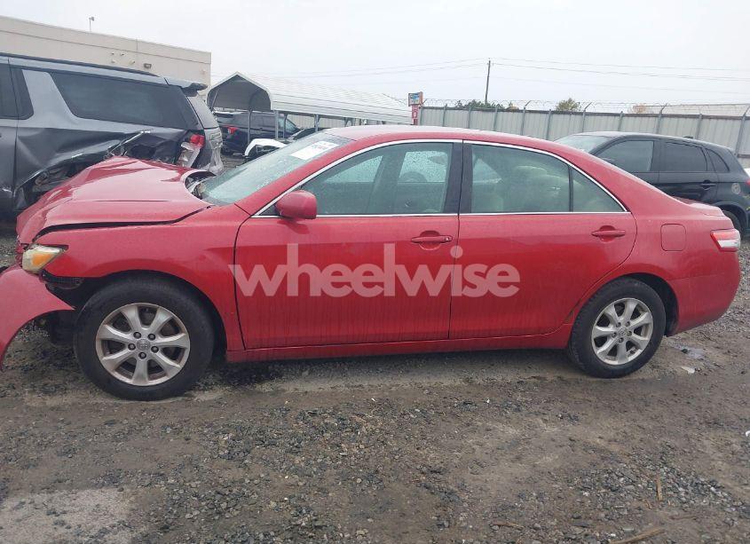 Photo 14 of 2011 Toyota Camry LE (VIN 4T1BF3EK0BU607395)