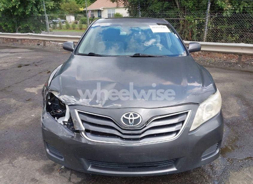 Photo 12 of 2011 Toyota Camry LE (VIN 4T1BF3EK0BU611186)