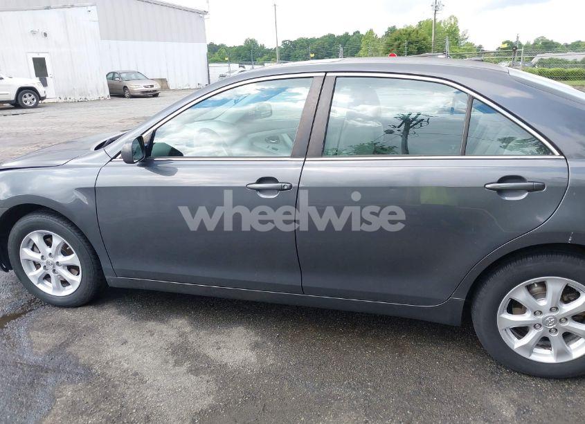 Photo 14 of 2011 Toyota Camry LE (VIN 4T1BF3EK0BU611186)