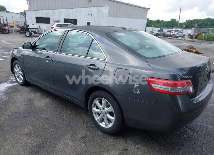 Photo 3 of 2011 Toyota Camry LE (VIN 4T1BF3EK0BU611186)