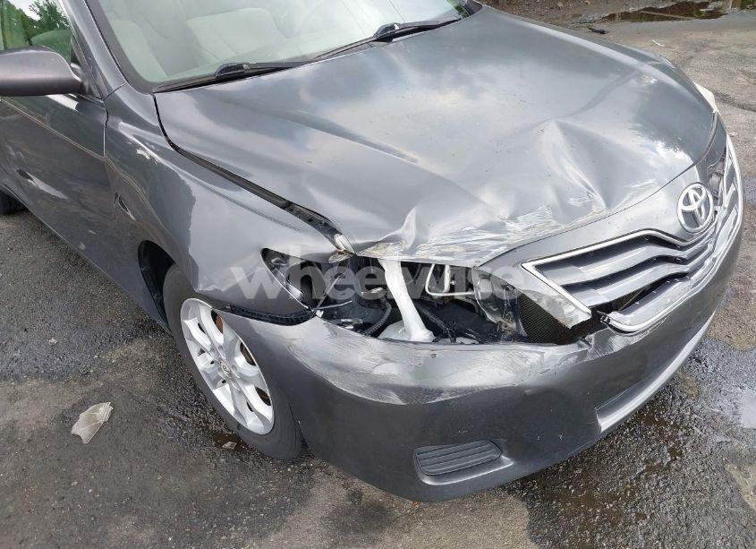 Photo 6 of 2011 Toyota Camry LE (VIN 4T1BF3EK0BU611186)