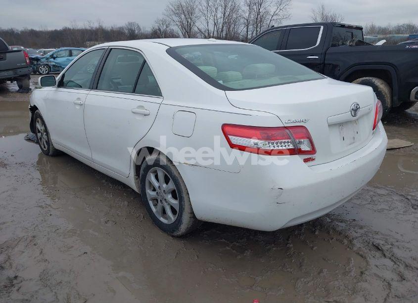 Photo 3 of 2011 Toyota Camry LE (VIN 4T1BF3EK0BU616467)