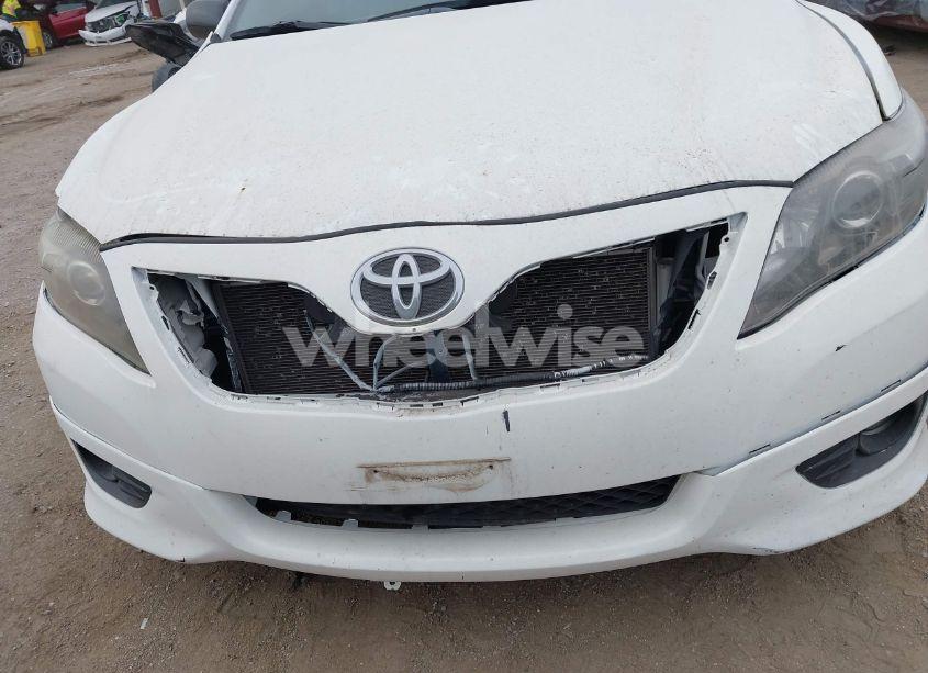 Photo 6 of 2011 Toyota Camry SE (VIN 4T1BF3EK0BU647332)