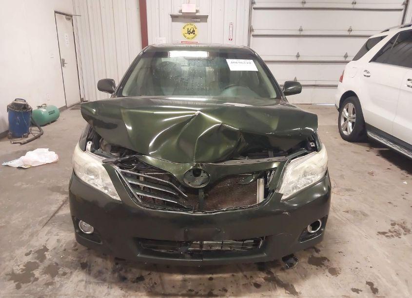 Photo 12 of 2011 Toyota Camry XLE (VIN 4T1BF3EK0BU651090)