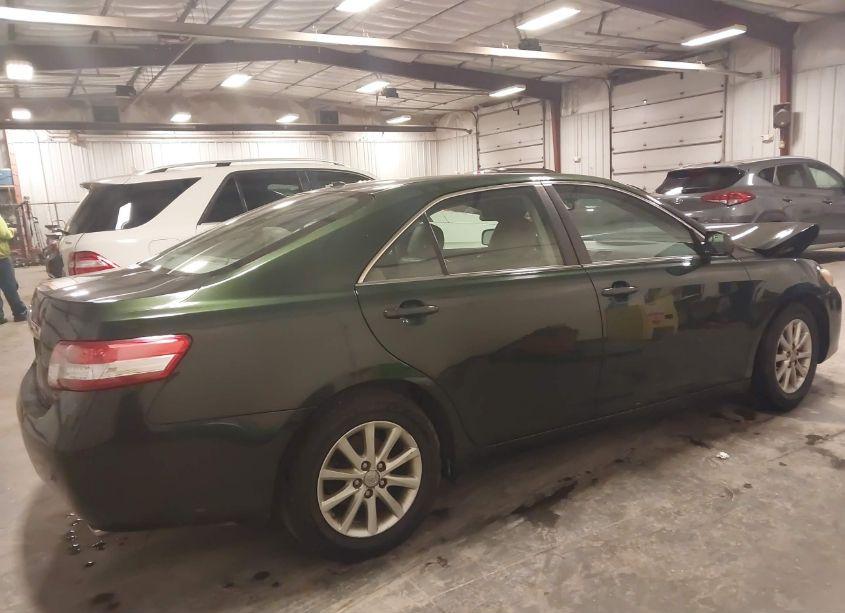 Photo 13 of 2011 Toyota Camry XLE (VIN 4T1BF3EK0BU651090)