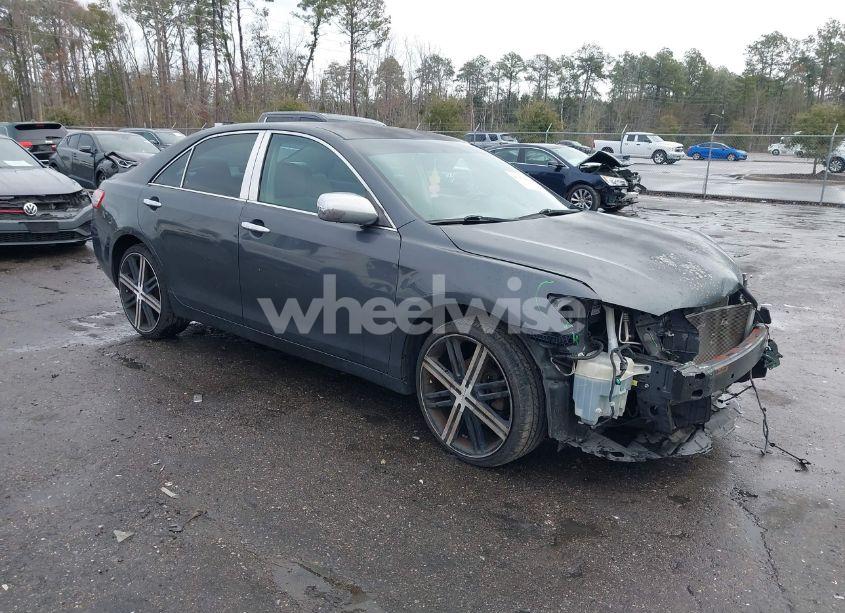 2011 Toyota Camry LE (VIN 4T1BF3EK0BU654670) main photo