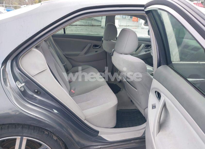 Photo 8 of 2011 Toyota Camry LE (VIN 4T1BF3EK0BU654670)