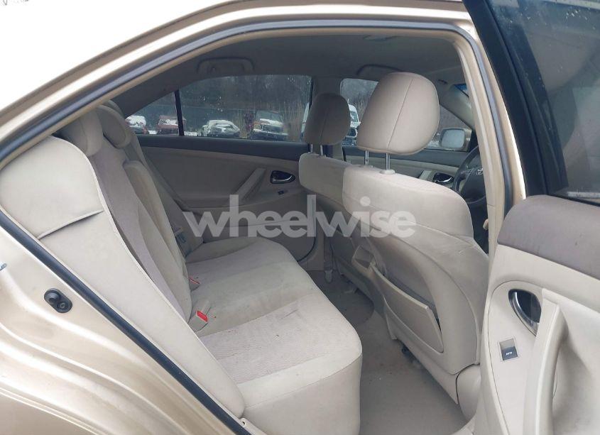 Photo 8 of 2011 Toyota Camry LE (VIN 4T1BF3EK0BU677379)